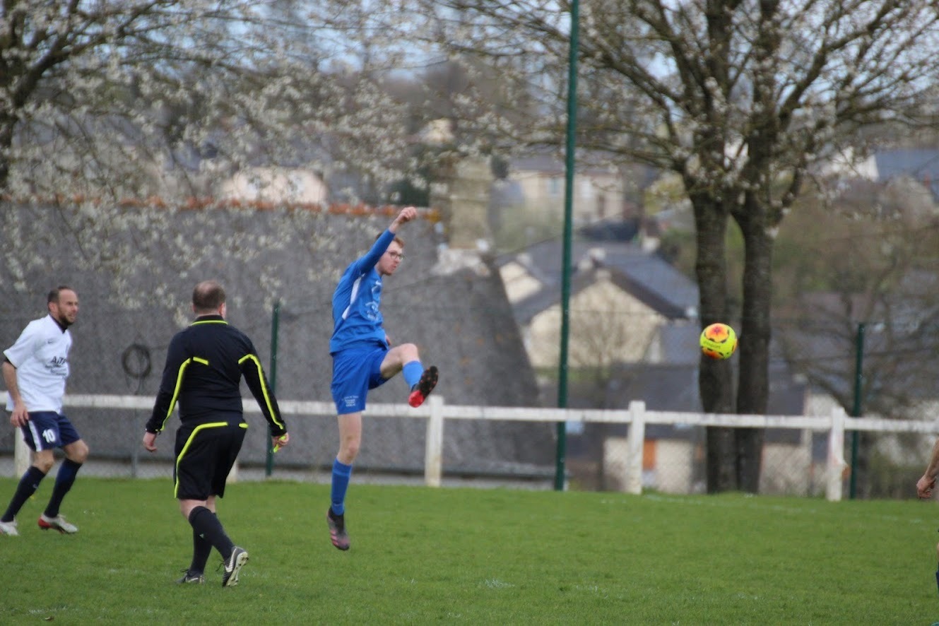 Statistiques du joueur: Maxence LOHAT. Poste: Defenseur saison: 2021/2022  - Foot SEPQ - Football QUEDILLAC