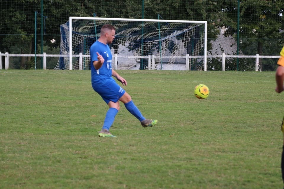 Statistiques du joueur: Arnaud Trillard. Poste: Milieu saison: 2022/2023 et décisif 3 fois - Foot SEPQ - Football QUEDILLAC