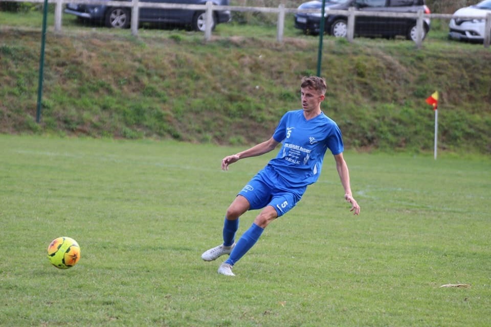 Statistiques du joueur: Nicolas Pontdeme. Poste: Defenseur saison: 2022/2023  - Foot SEPQ - Football QUEDILLAC